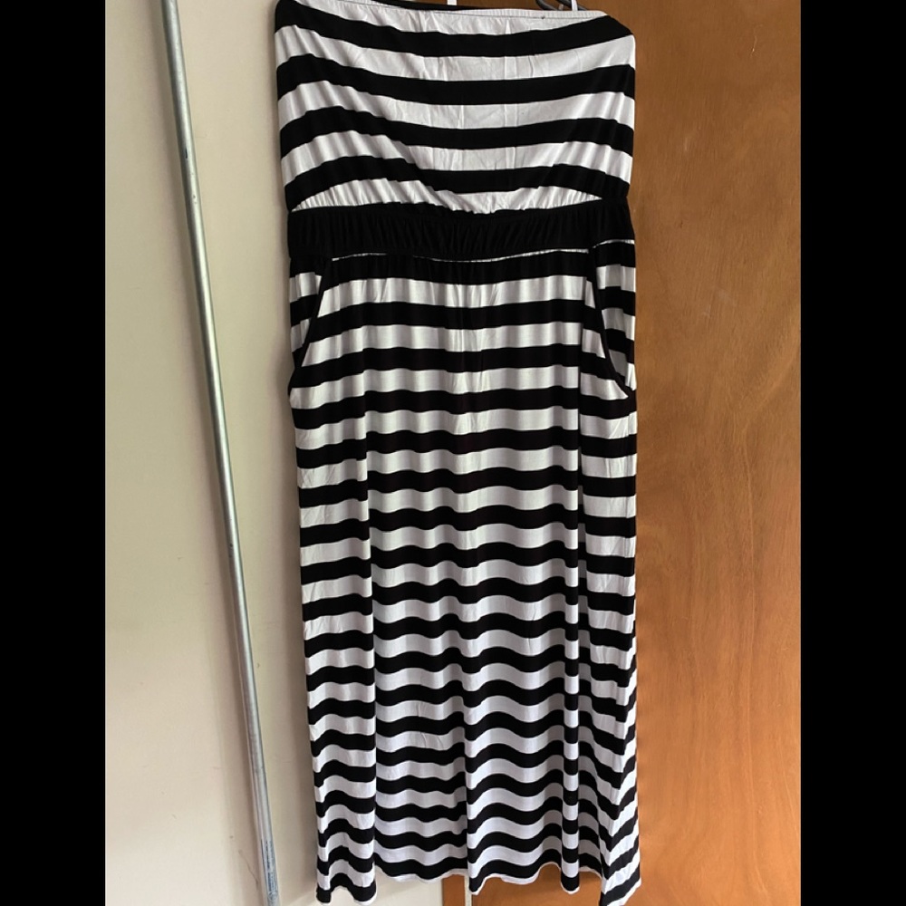 Strapless maxi dress
